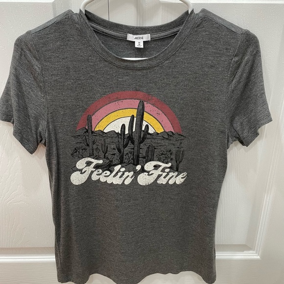 Tee - Picture 1 of 2